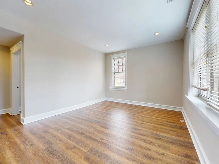 Dining/Living room