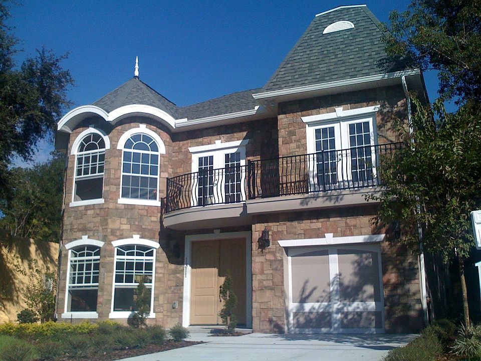 1st image of 1311 N Westmoreland Dr