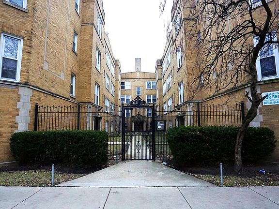 2nd image of 4439 N Lawndale Ave APT 1