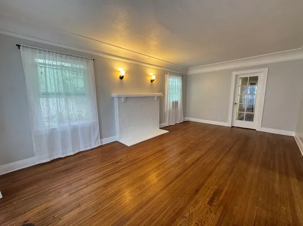 2504 Ocean View Ave, Los Angeles, CA 90057