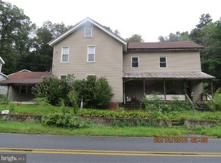 182 Molleystown Rd, Pine Grove, PA 17963