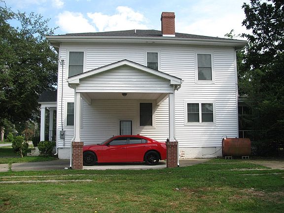 3rd image of 309 Jefferson St