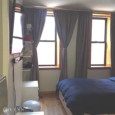 Rented by Kian Realty | media 18