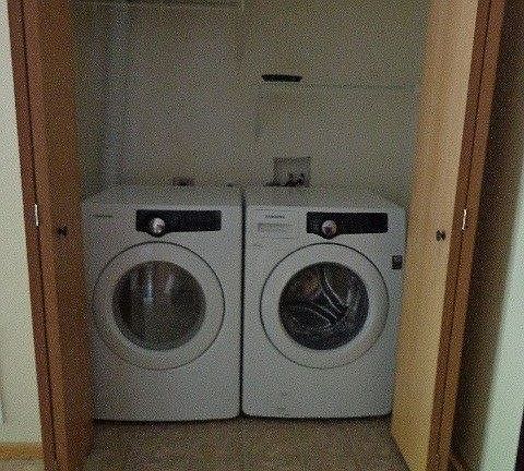 4th image of 4600 Grand Ave Unit D5