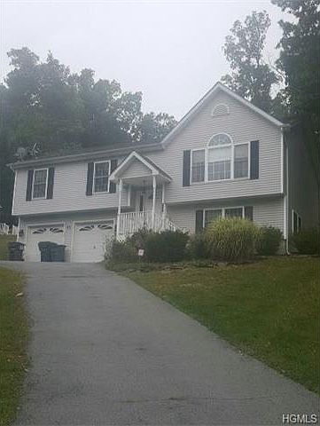 1st image of 11 Yankee Maid Ln