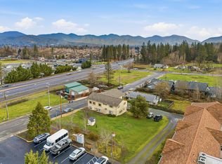 3095 Canal Ave, Grants Pass, OR 97527