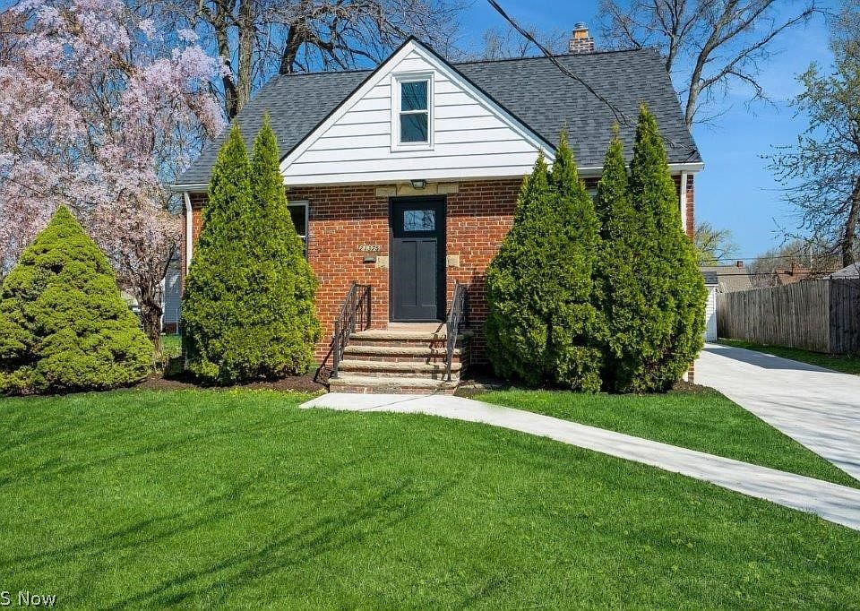 1st image of 21375 Miller Ave