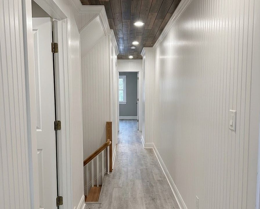 1st image of 311 E Grove St