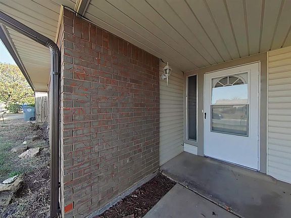 5th image of 6156 SW Oak Cliff Ave