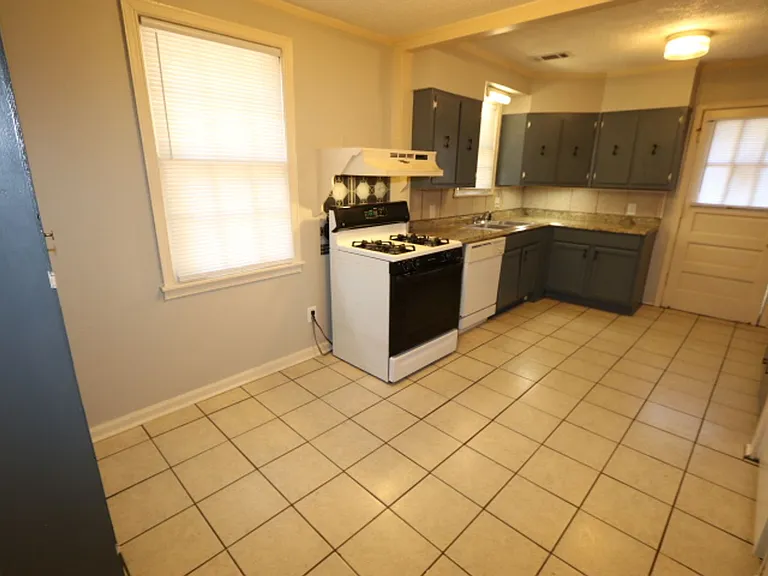 4291 Zelda Ln — Photo 4