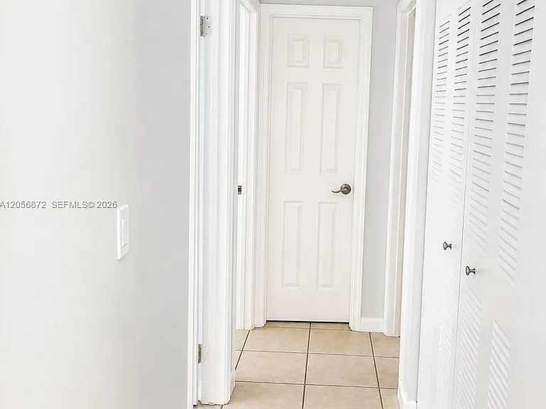 617 SW 96th Ct — Photo 12