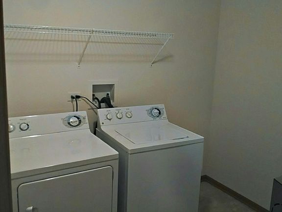 3rd image of 1495 Cambria Dr #308-2