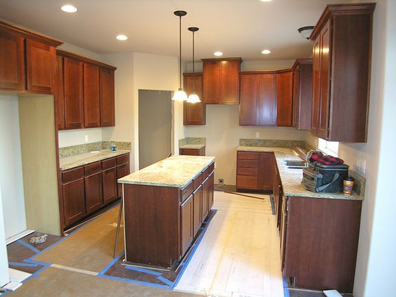 4th image of 302 20th Street Pl SW