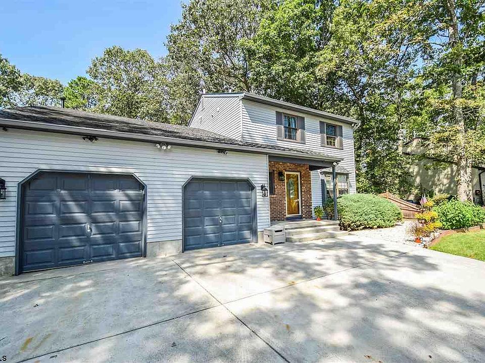 2nd image of 323 Vine Ave