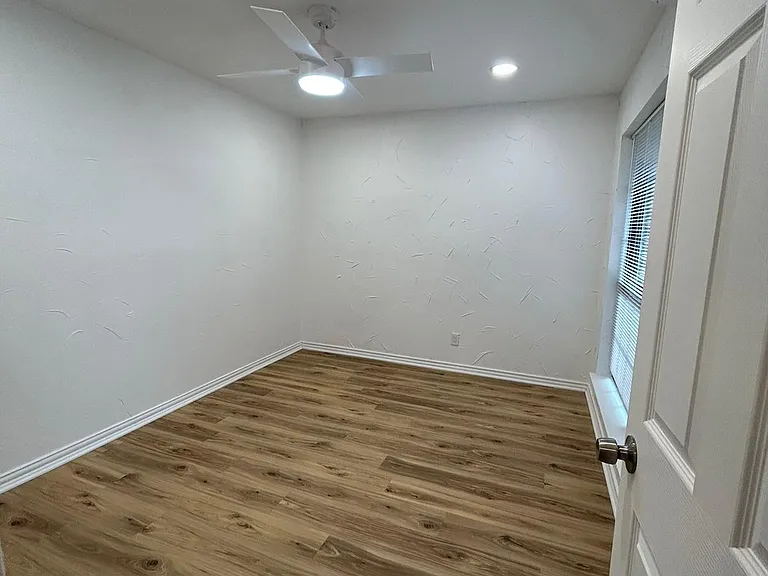 4207 Ashmont Ct #1 — Photo 24