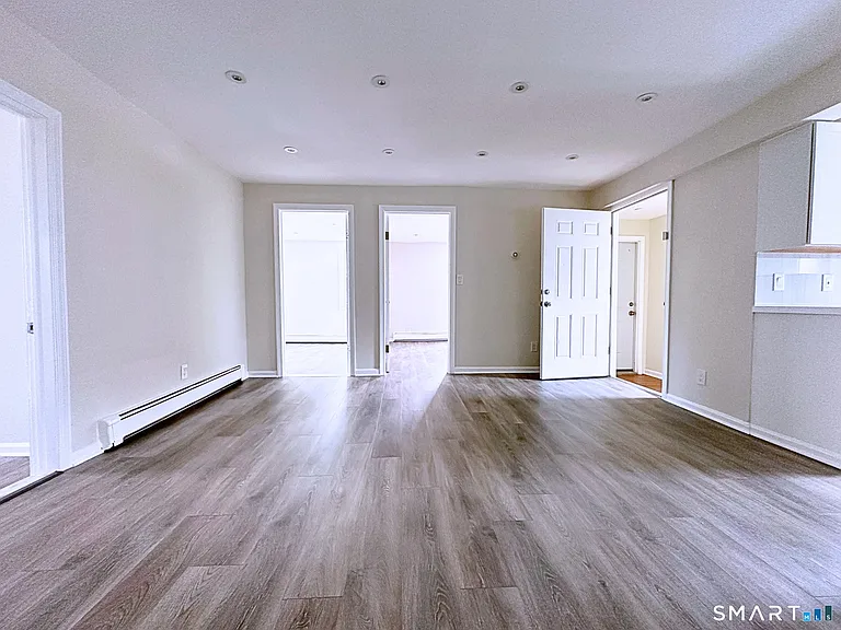 13 Bartlett St #2 — Photo 15