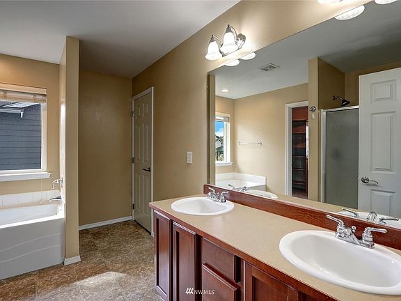 3rd image of 6954 282nd Pl NW