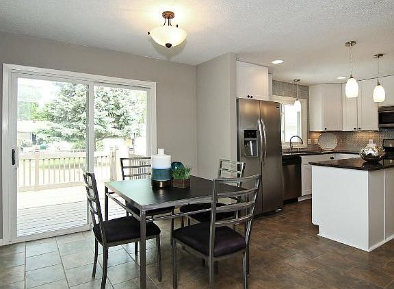 4th image of 2025 Coral Ln