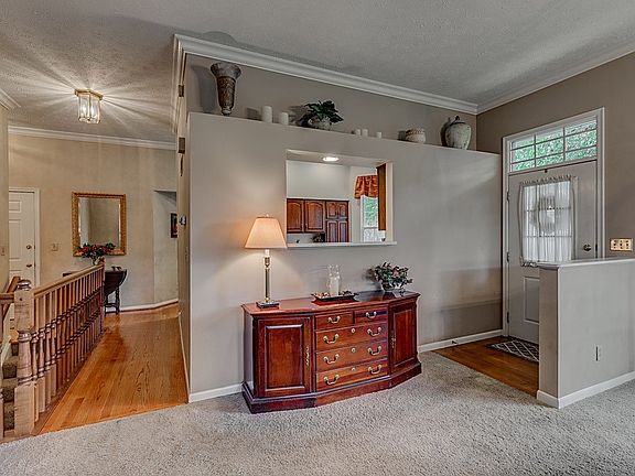 2nd image of 10845 Sawgrass Ct