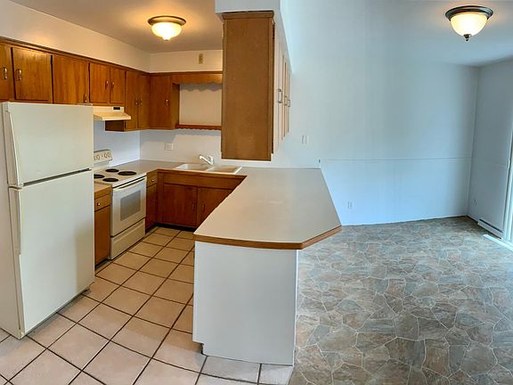 4th image of 2099 Fabian Dr APT 4