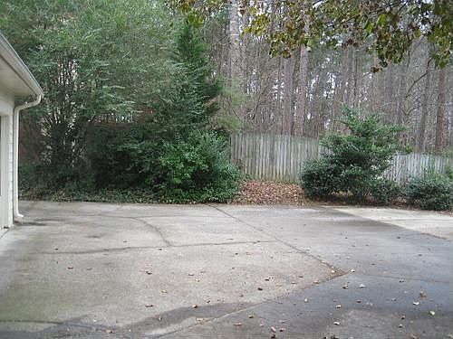 4th image of 381 Shyrewood Dr