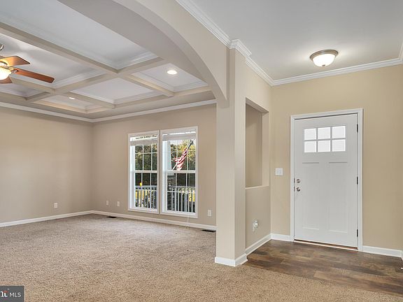 4th image of 104 Hickory Hill Overlook Ct