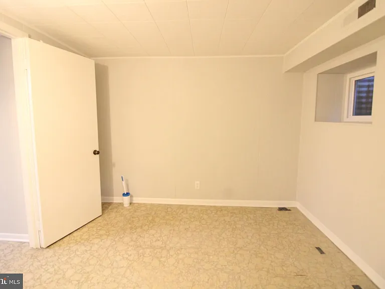 3339 S Stafford St — Photo 22