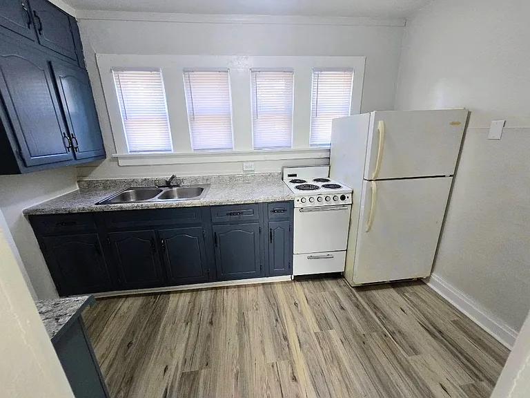 1822 Tecumseh St #1 — Photo 3