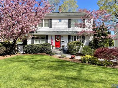 484 Dorchester Rd, Ridgewood, NJ, 07450