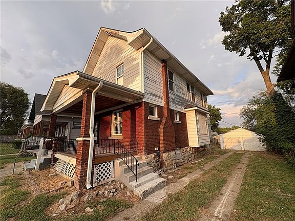 3rd image of 137 S White Ave
