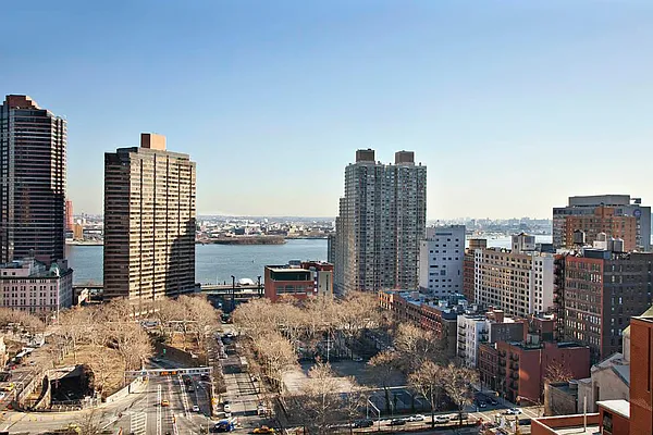 Sold by Town Residential | media 5