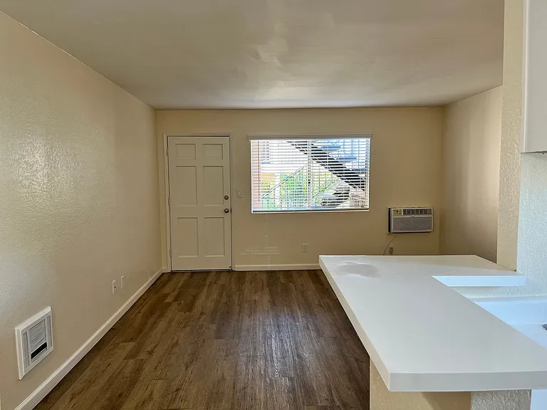 41st St Apartments located in the heart of San Diego — Photo 12