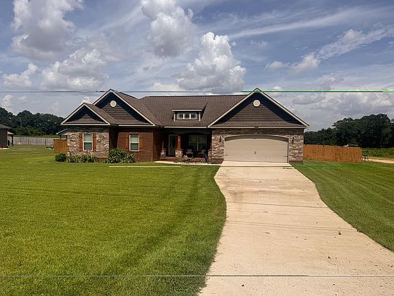 2nd image of 847 Windmill Rd