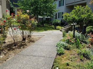 Rochelle Apartments, Portland, OR 97230