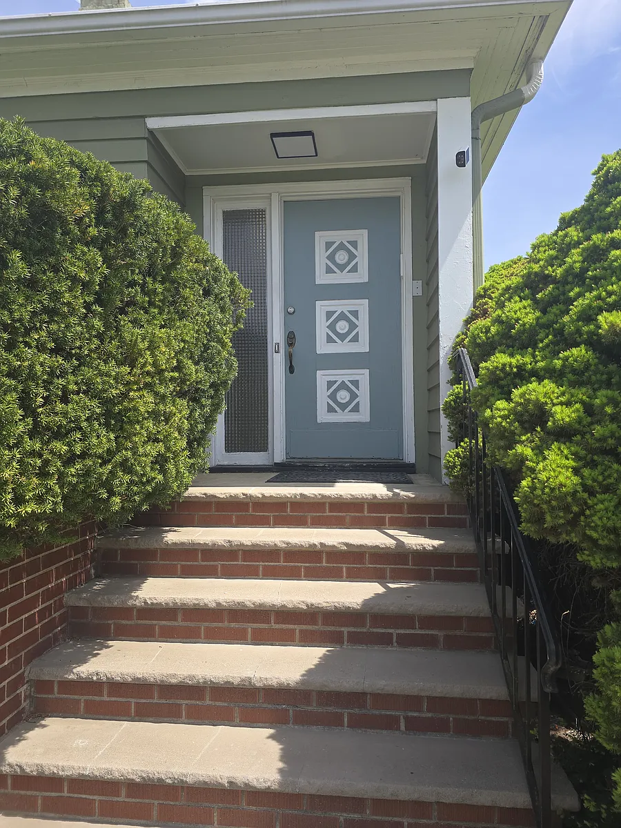 Building Photo - 736 Westfield Ave #2