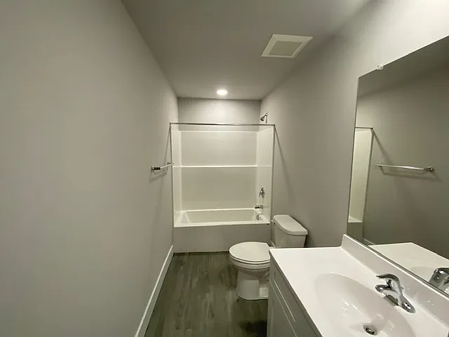133 E Philadelphia St — Photo 8