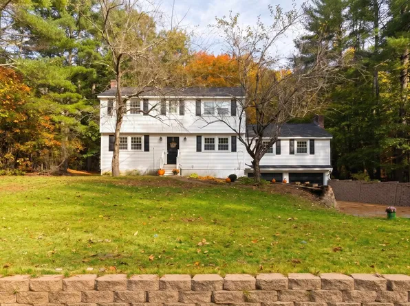 9 Northfield Road, Amherst, NH 03031
