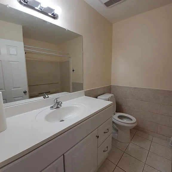 1124 Kaye Ct — Photo 14