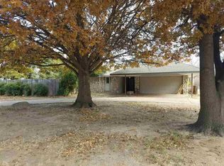 670 Oakdale Dr, Enid, OK 73703