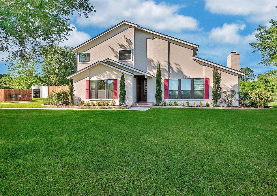 1st image of 12117 Maggie Ln