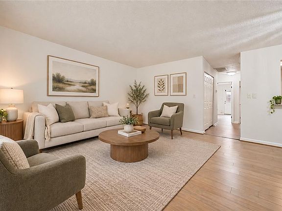 4th image of 1114 Vermilya Ct
