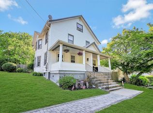 71 Jackson Ave, Huntington, NY 11743