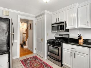 64 Rowe St, Auburndale, MA 02466