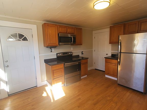 3rd image of 232 South St APT 2