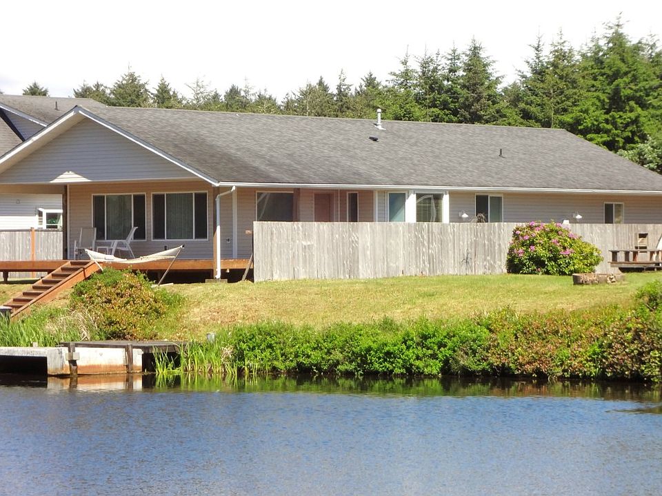 1st image of 185 Canal Dr SE