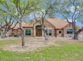 202 Horizon Cir, Azle, TX 76020