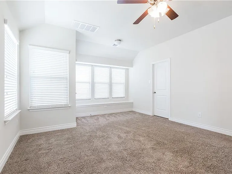 2104 Pindos Pony Way — Photo 13