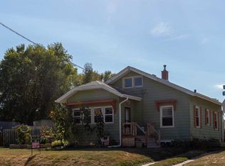 2403 3rd St, East Moline, IL 61244