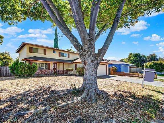 5th image of 2612 Carnation Drive