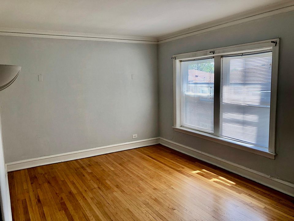 1st image of 3854 Jerome Ave #2R